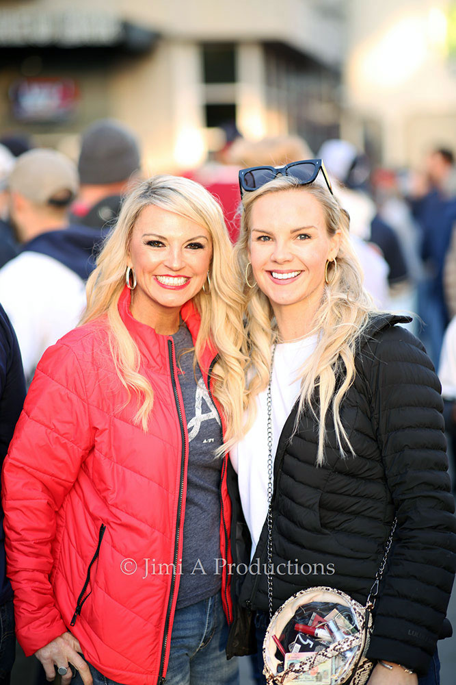 Friends Pose in Braves Country