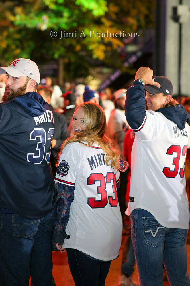 Braves Fans Support Minter