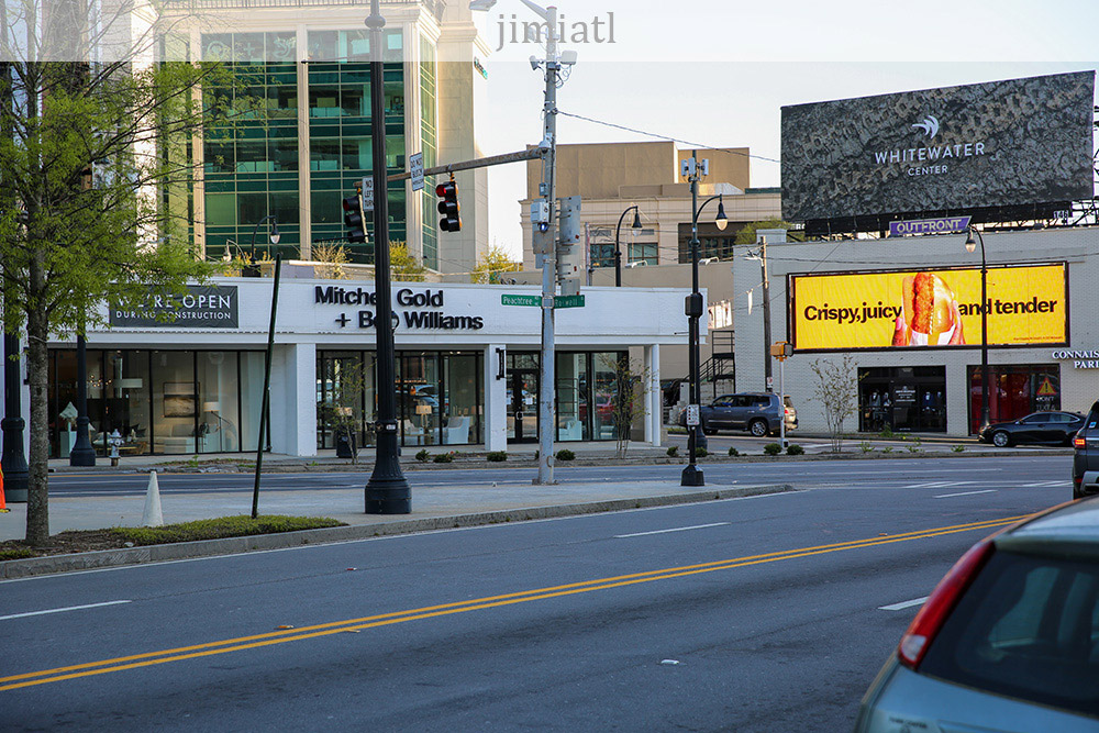 Intersection Roswell Rd Peachtree St