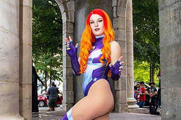 Starfire Powers at Dragon Con